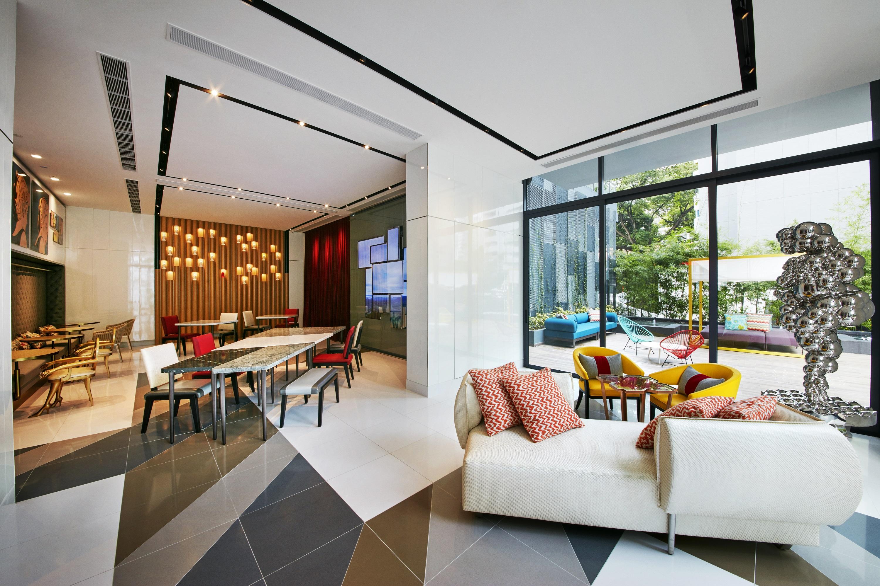 Khách sạn hẻo lánh Oakwood